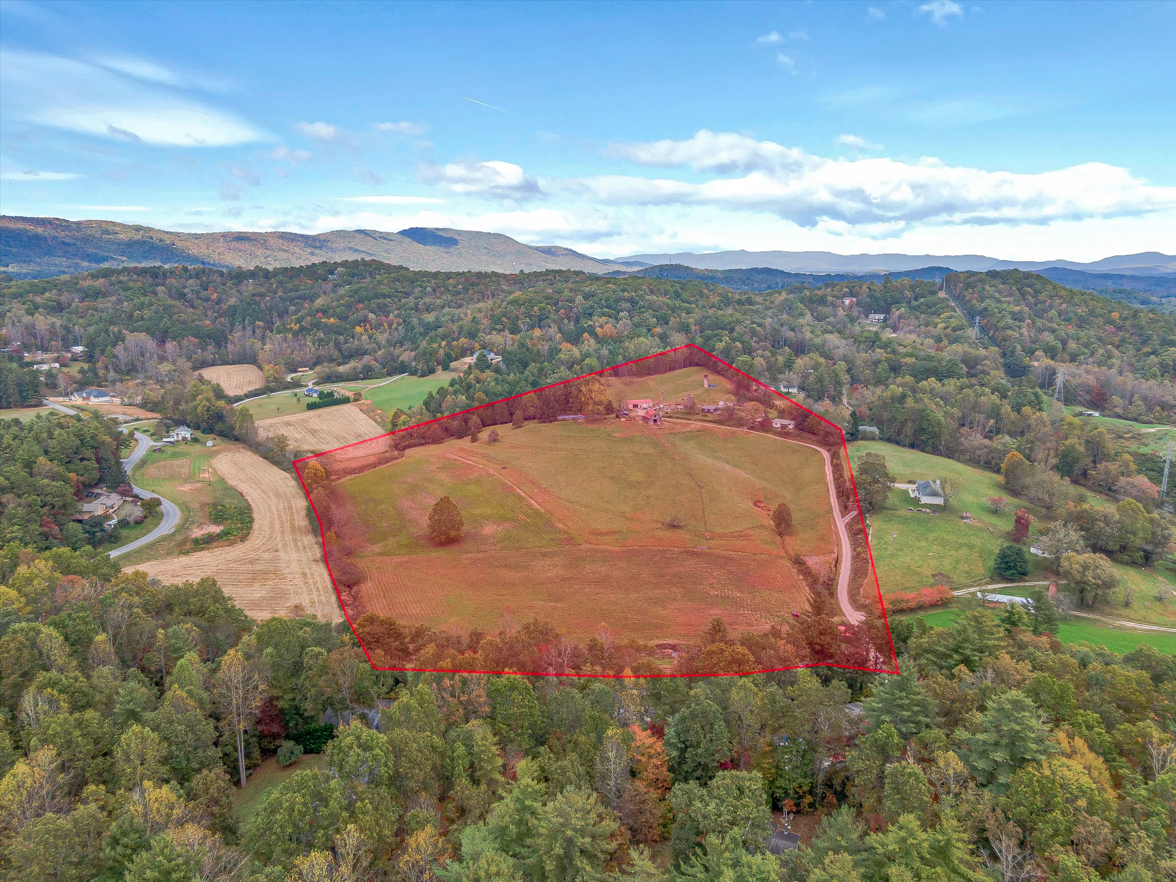 Mountain Farm for Sale Horse Shoe North Carolina