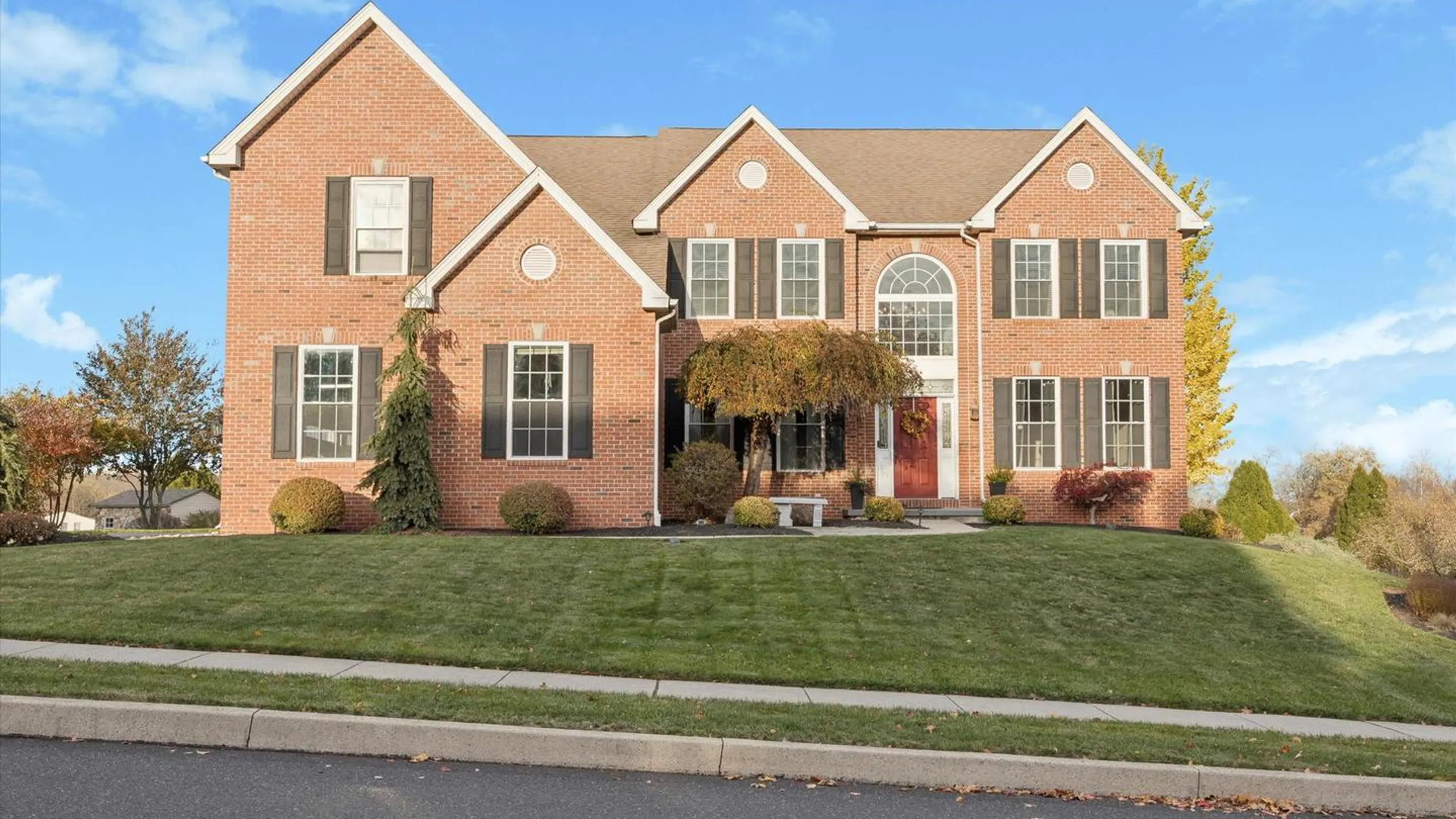 Property main photo