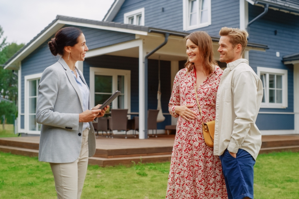 real estate client relationship