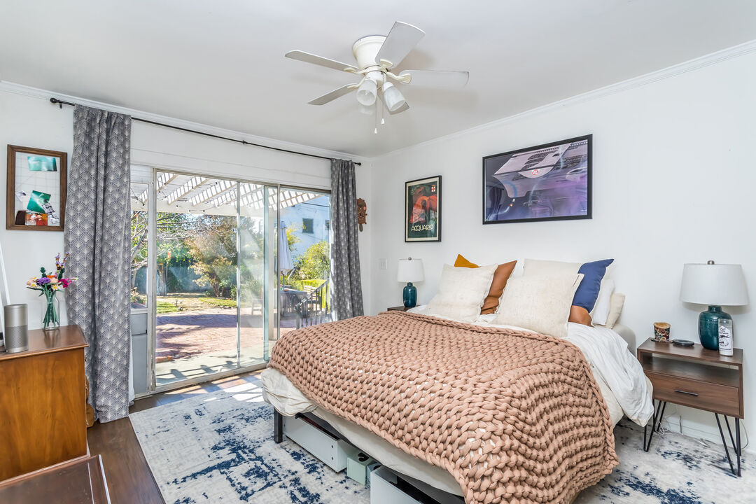 Bellevue - Duplex - Bigger Unit Bellevue - Duplex - Bigger Unit