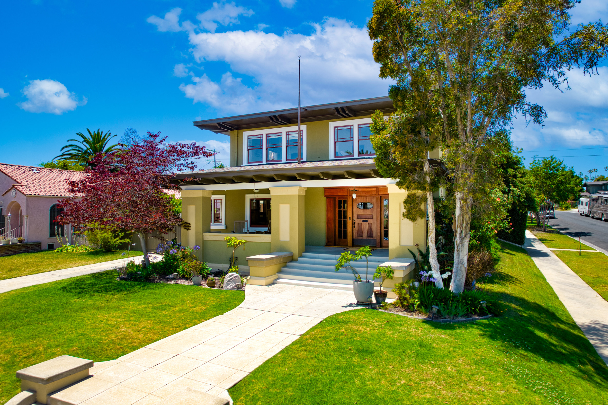 5301 Brynhurst - Front House