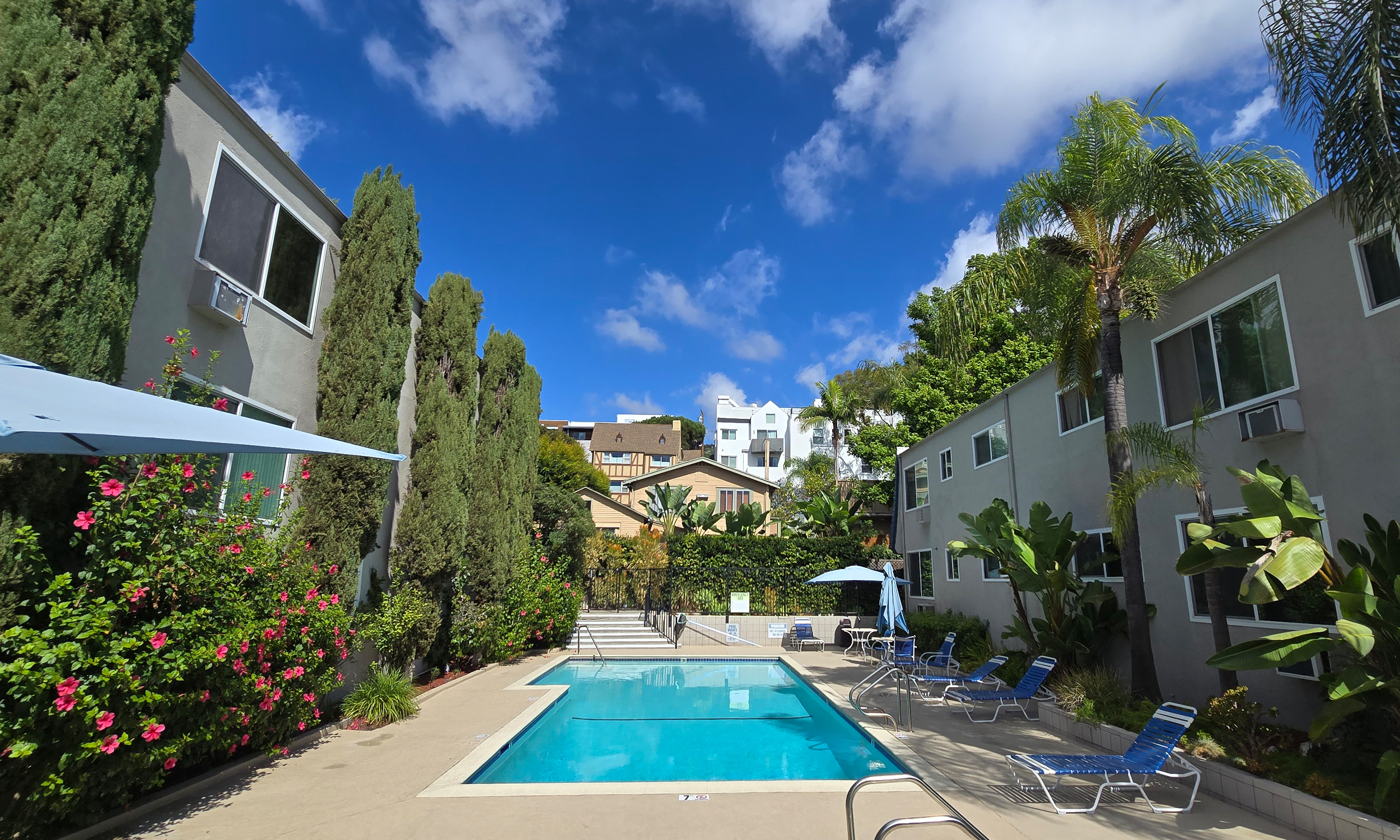 972 Larrabee St #120 - Pool and Spa