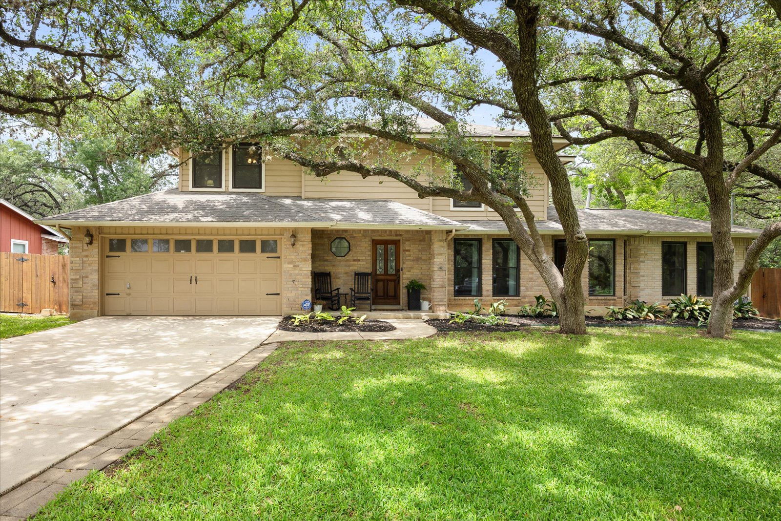 421 Skyforest Dr - Front Exterior