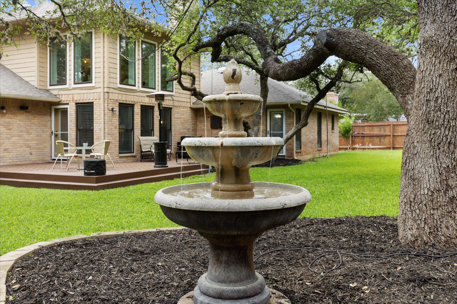 421 Skyforest - Exterior Fountain
