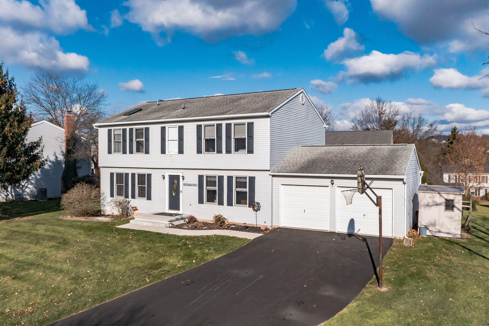 Completely Turnkey Home In Winding Brook Estates