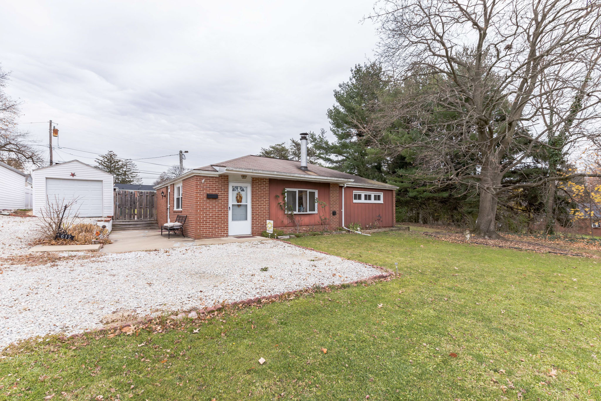 Location, location, location! This adorable 3-bedroom ranch home in sought-after Plymouth Meeting provides an excellent opportunity for one floor living!