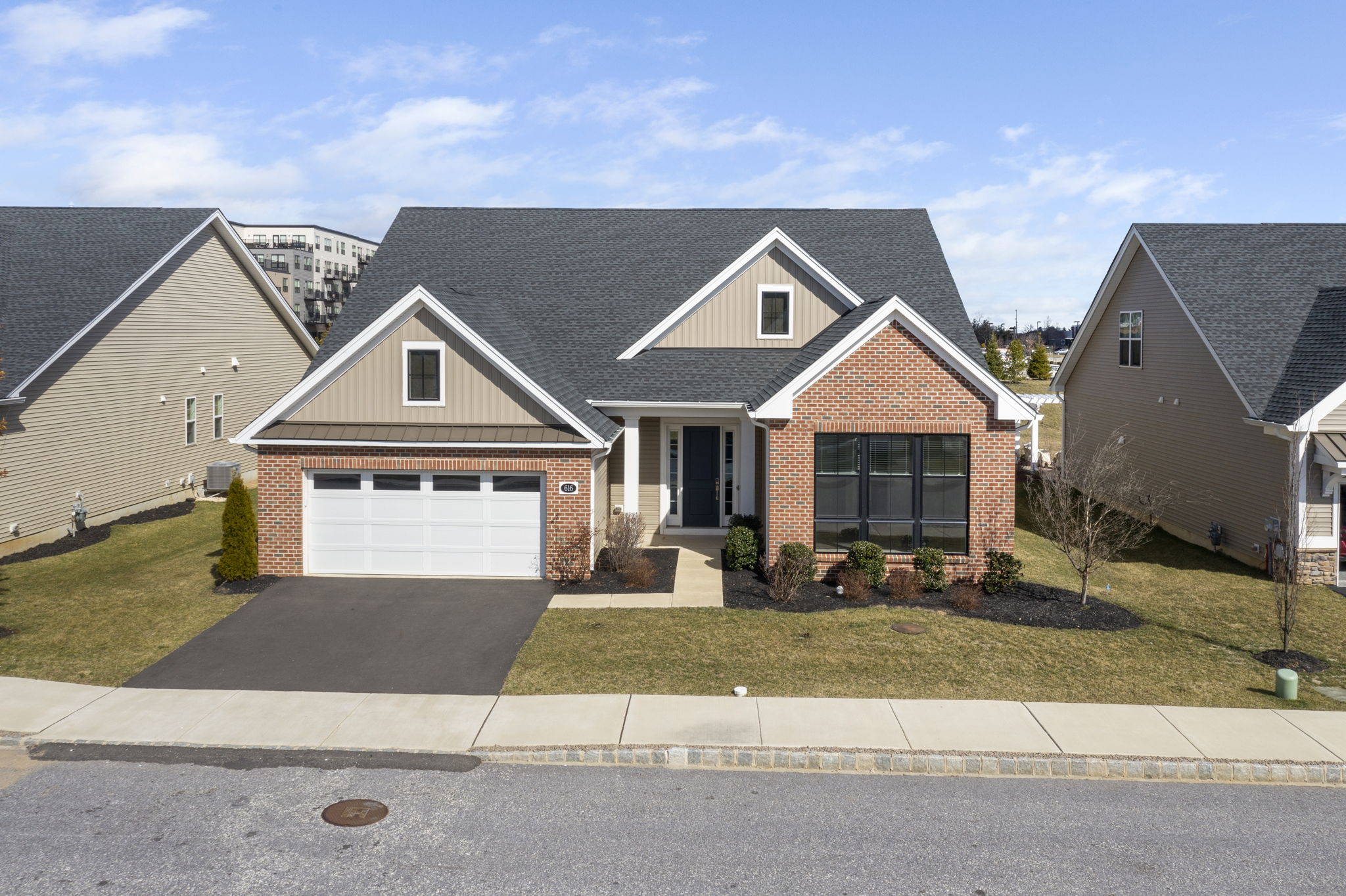 New Featured Listing - 616 Arcade Way