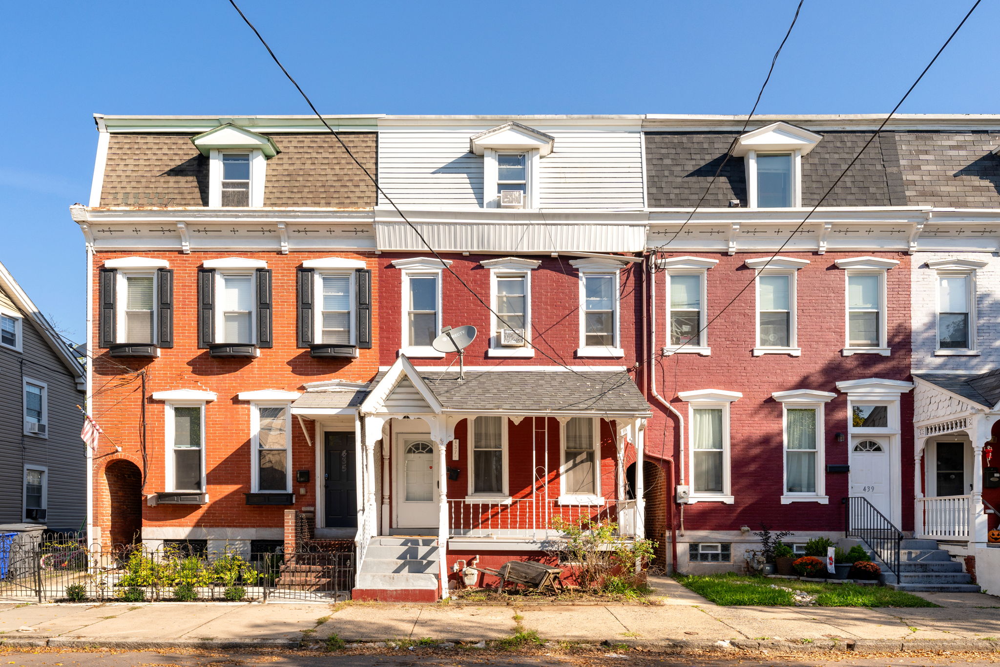 New Featured Listing - 437 Walnut St