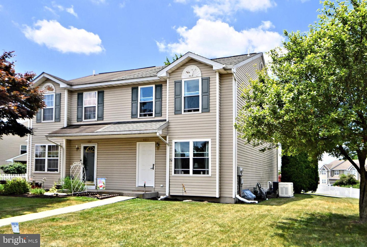 New Featured Listing -  603 Honeysuckle Way