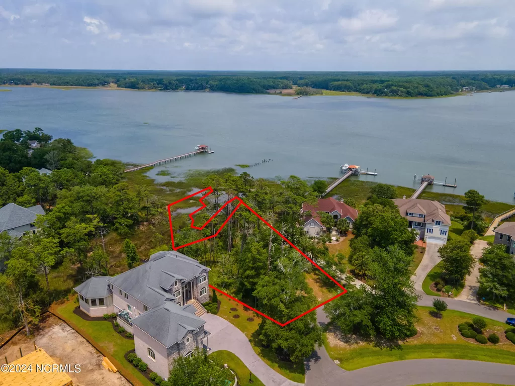 New Featured Listing - 168 Genoes Point Road SW