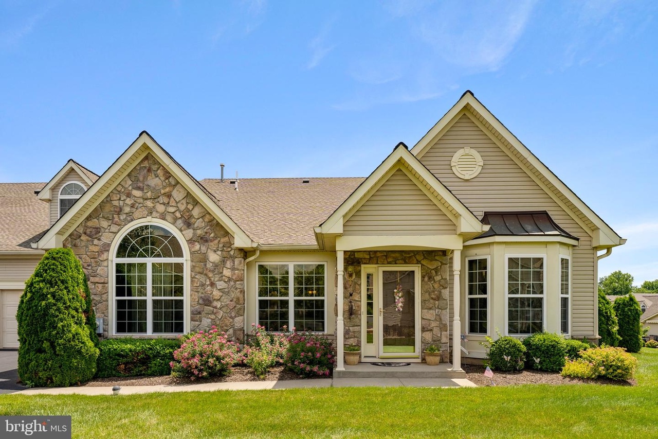 New Featured Listing - 354 Calloway Court