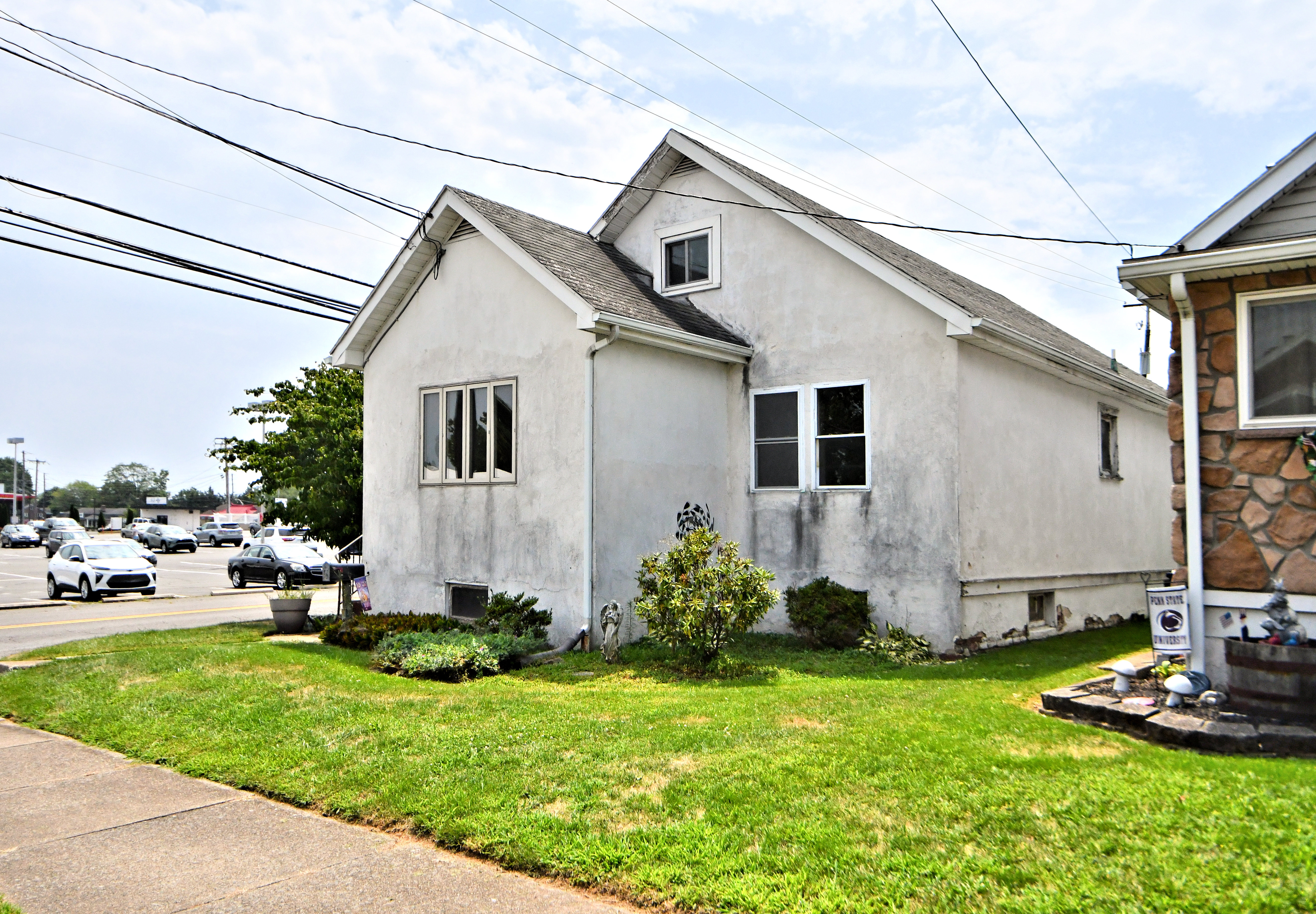 New Featured Listing - 748 East 4th Street