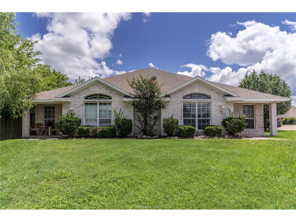 1016 Willow Pond