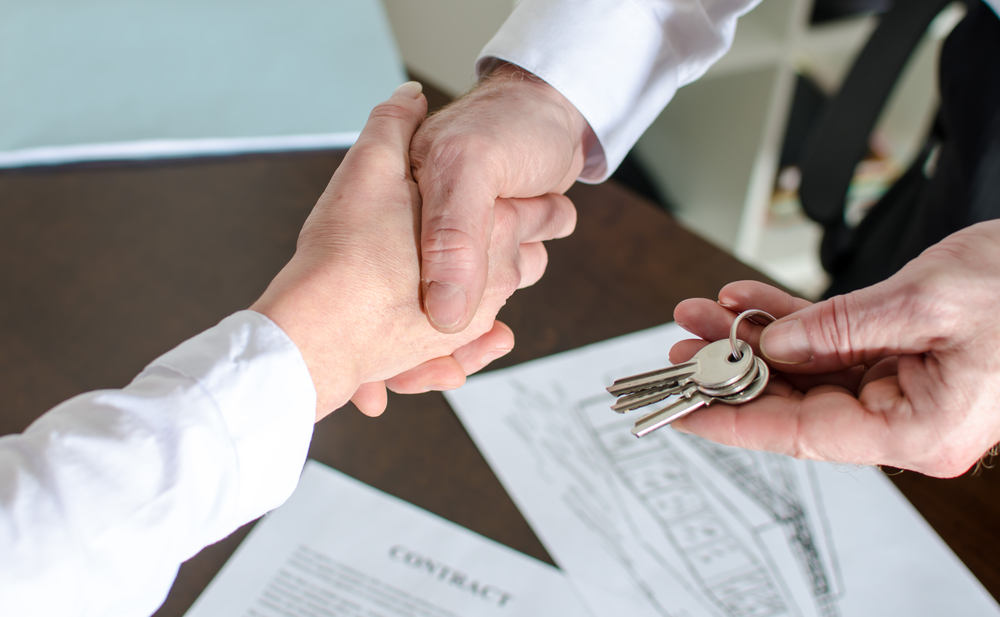 two people shaking hands