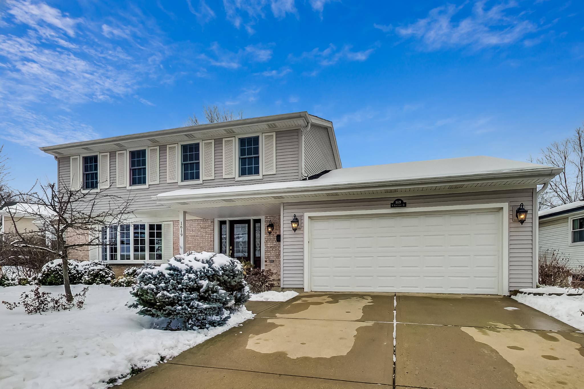 1619 W Canterbury Ct