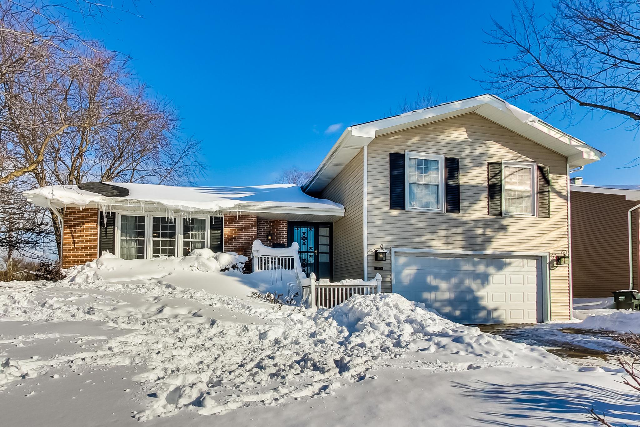 1405 Hassell Pl