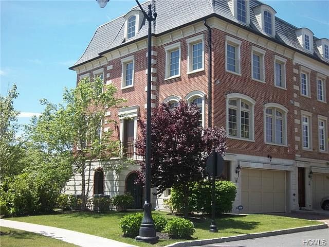 FOR RENT – 129 W. Main Street, Tarrytown, NY 10591 – Luxury Townhouse w. Hudson River Views