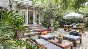 5 Outdoor Projects That Boost Your Home's Value and Curb Appeal