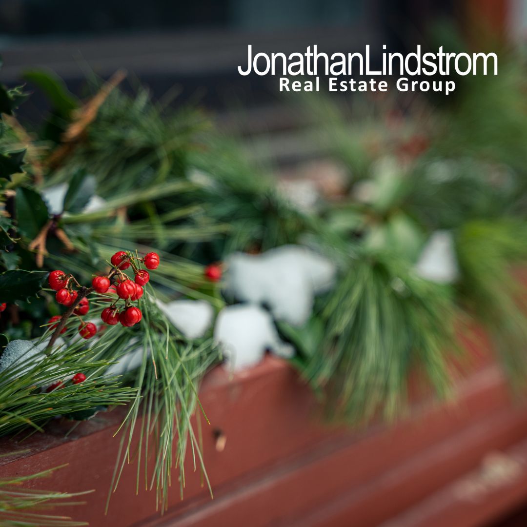 5 Tips for Staging Your Home During the Holidays 