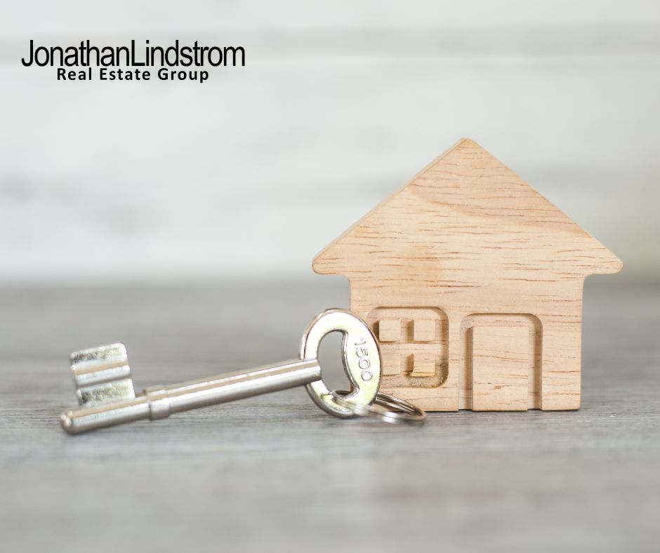 The Top 2 Things Homeowners Need To Know Before Selling