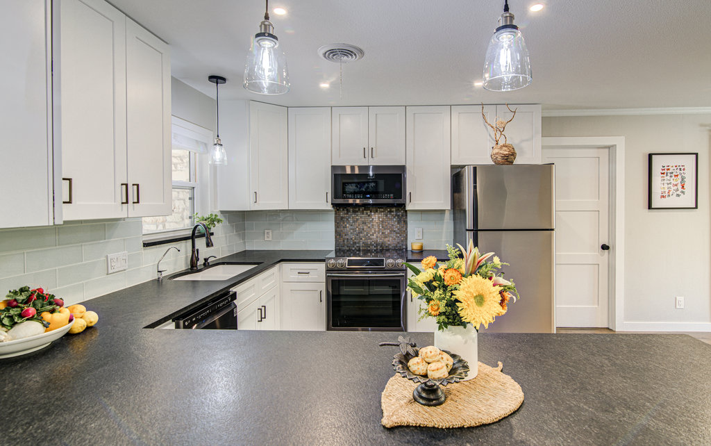 OPEN HOUSE TODAY! 9-17 1:00-3:00