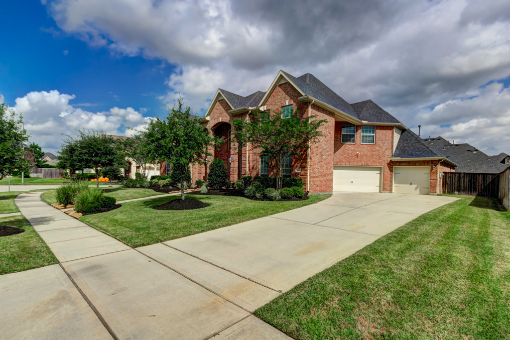 13926 Sunfall Creek Lane, Humble TX 77396