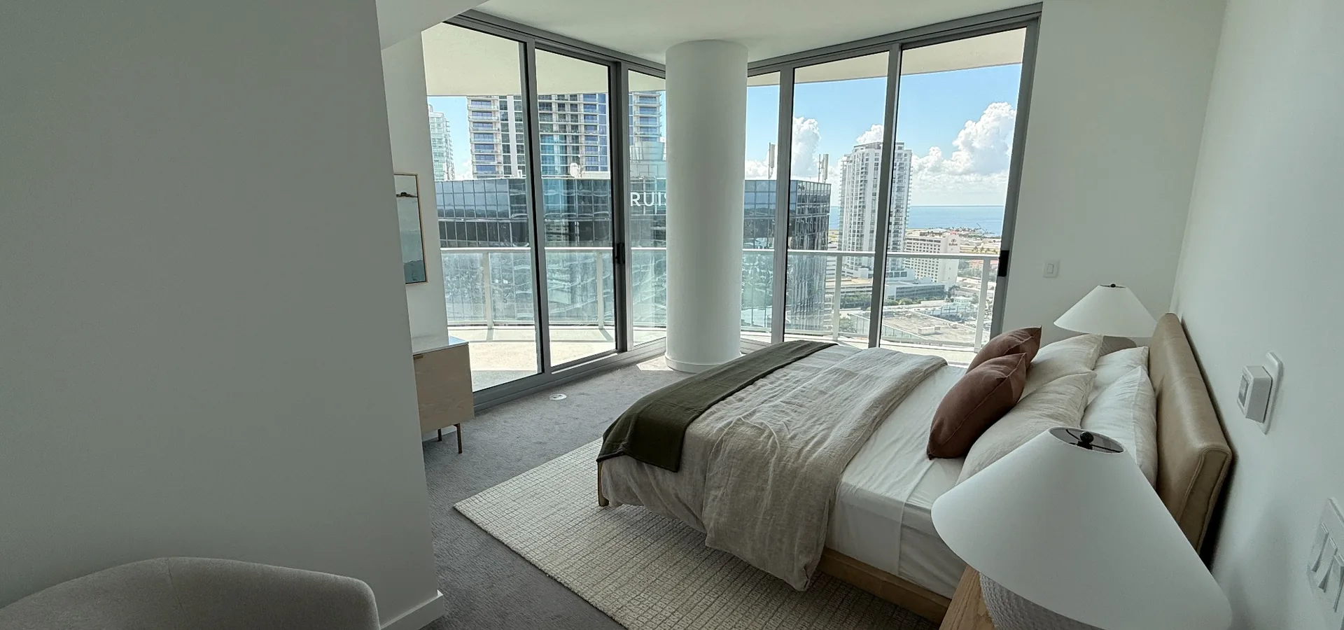 400 central downtown st petersburg view