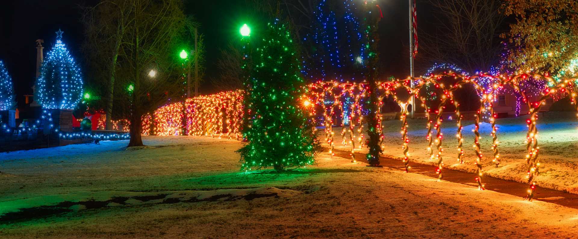 The Ultimate Guide to Christmas Light Displays in North DFW
