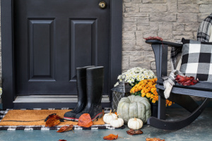 Curb Appeal Ideas for Winter
