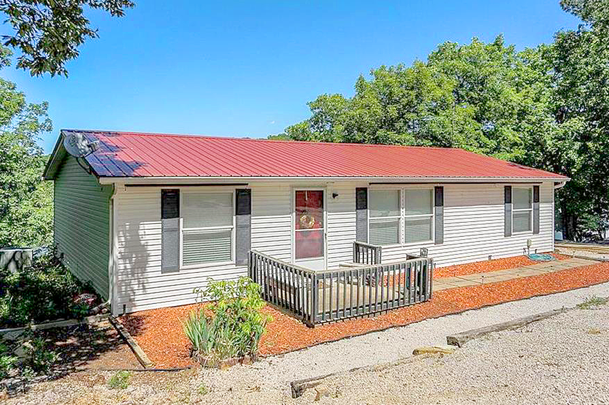 LAKE COMMUNITIES NEAR THE KC AREA