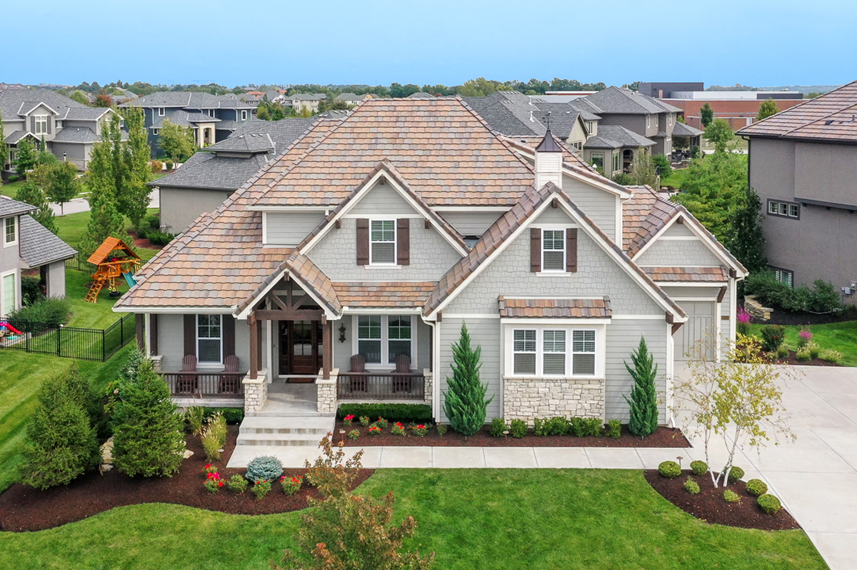 KC AREA LUXURY HOMES: OVERLAND PARK & STILWELL