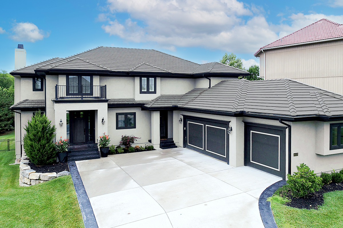 KC AREA LUXURY HOMES: OVERLAND PARK & STILWELL
