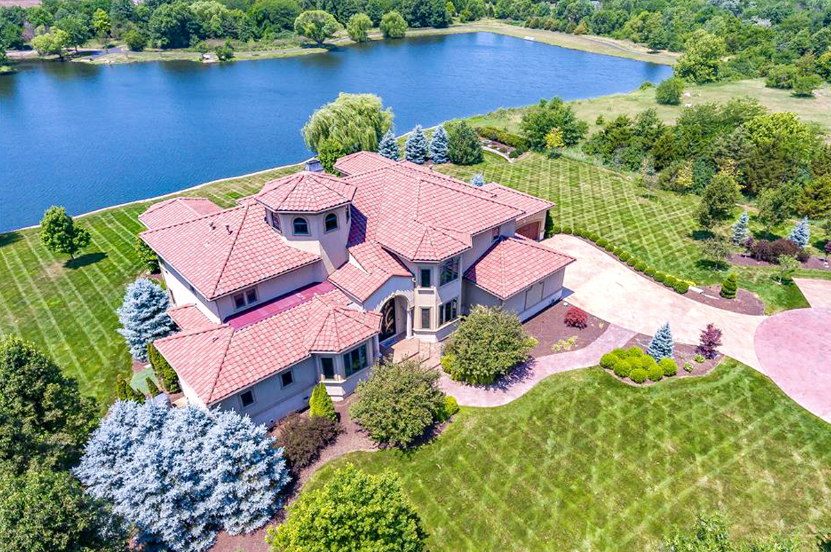 KC AREA LUXURY HOMES: OVERLAND PARK & STILWELL