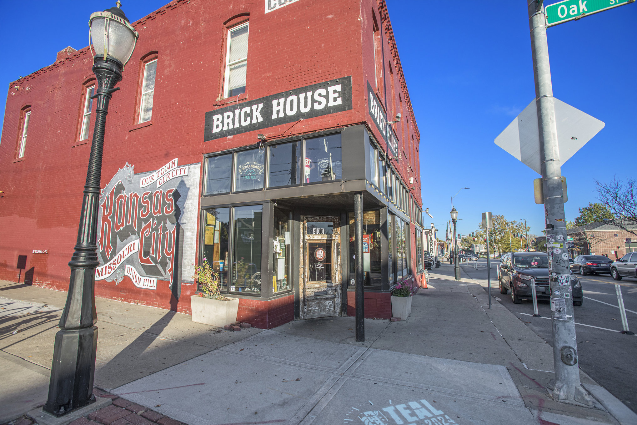 Brick House is a local bar in Union Hill, that offers a great happy hour!