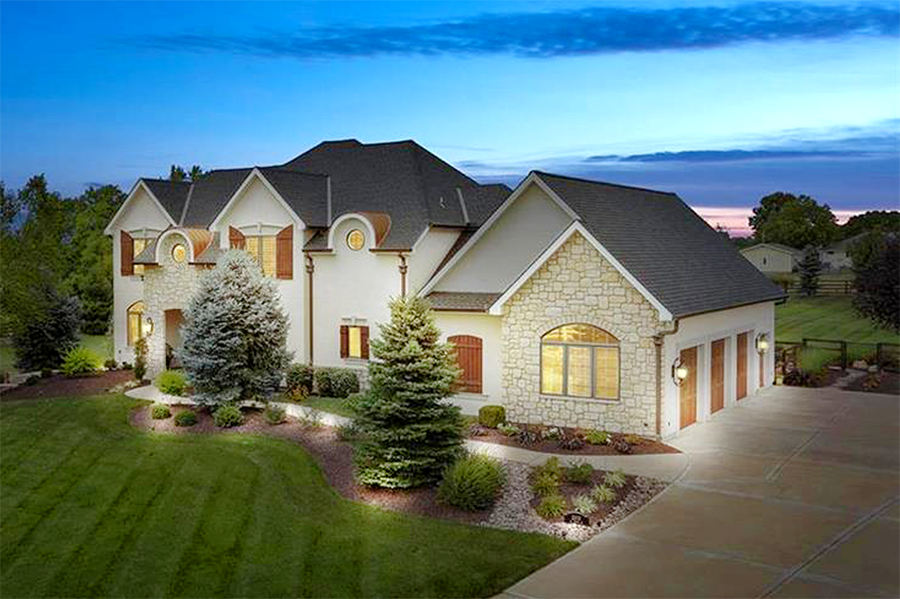 KC AREA LUXURY HOMES: OVERLAND PARK & STILWELL
