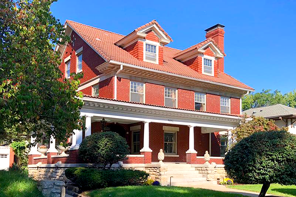 KC AREA LUXURY HOMES: PLAZA, MIDTOWN & DOWNTOWN