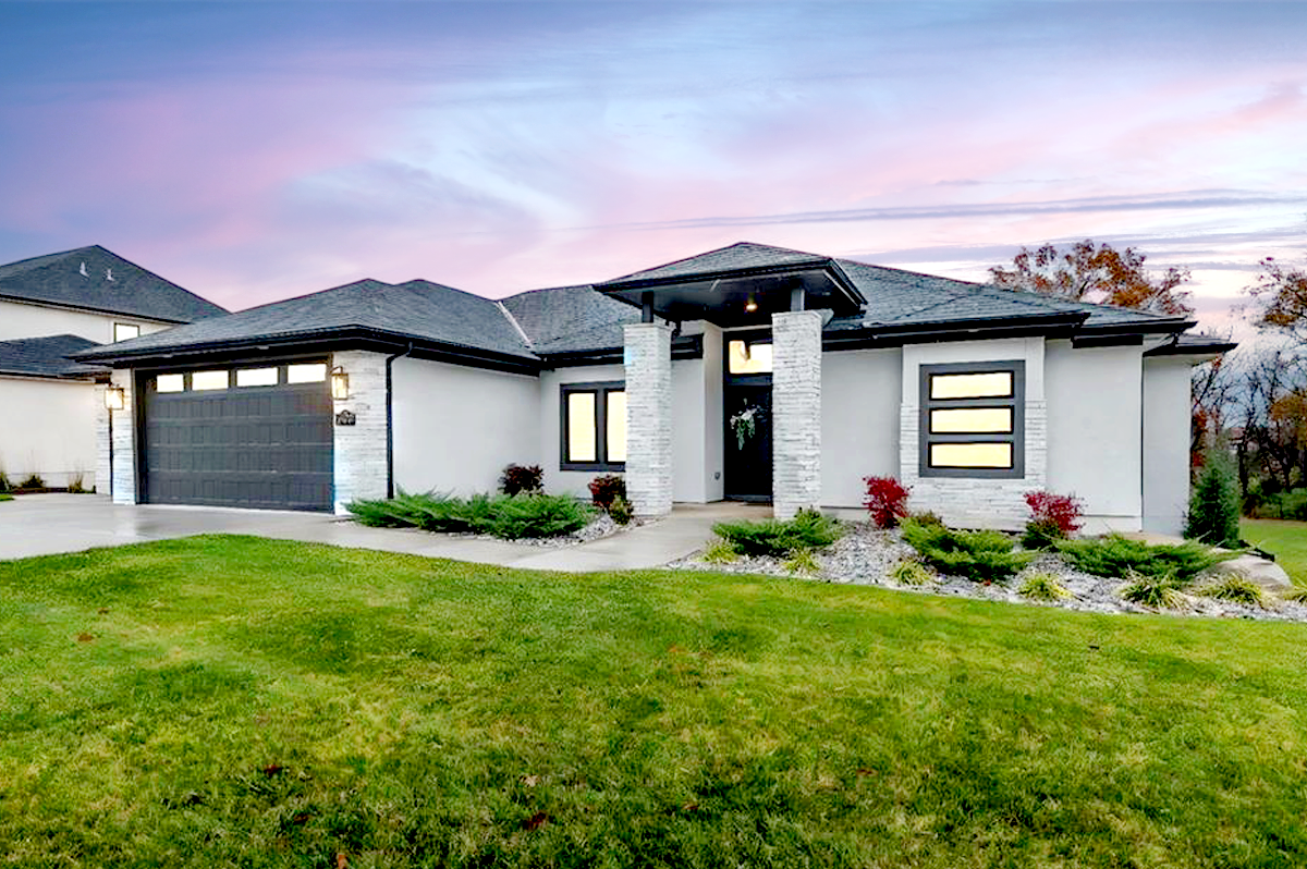 KC AREA LUXURY NEIGHBORHOODS | OUTER SUBURBS