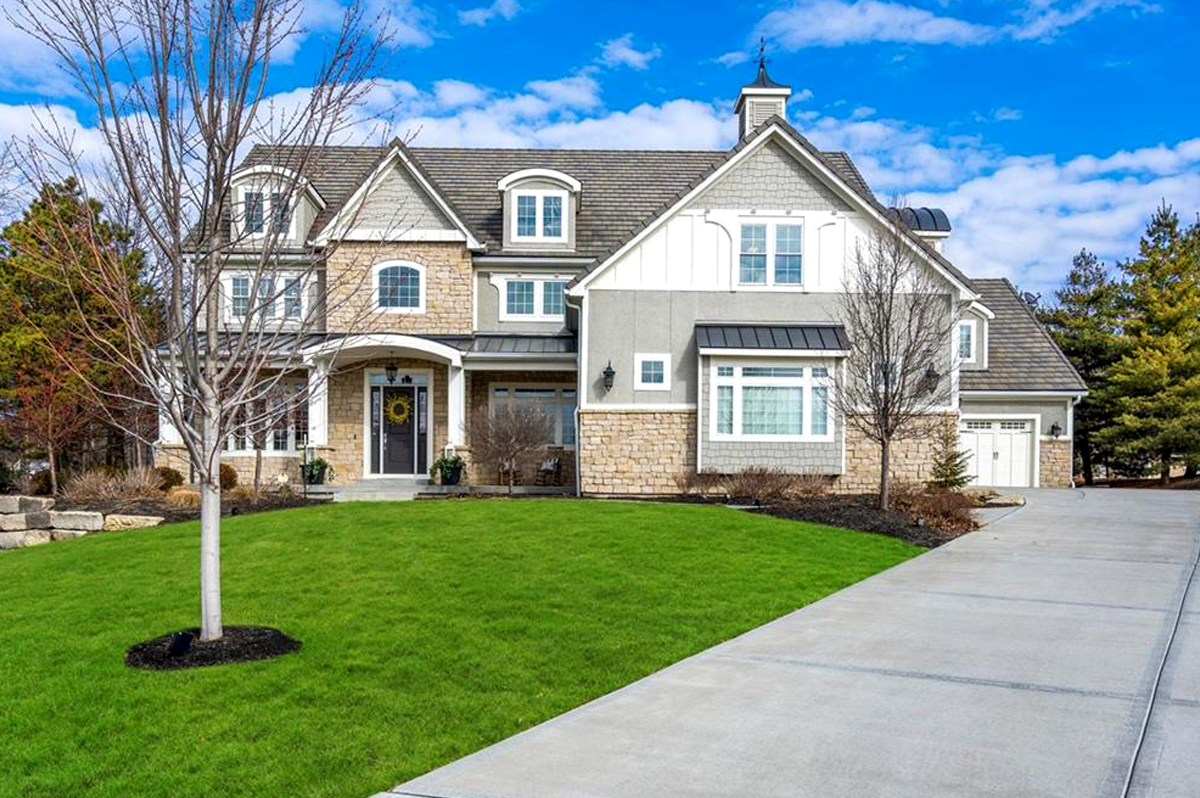KC AREA LUXURY NEIGHBORHOODS | OUTER SUBURBS