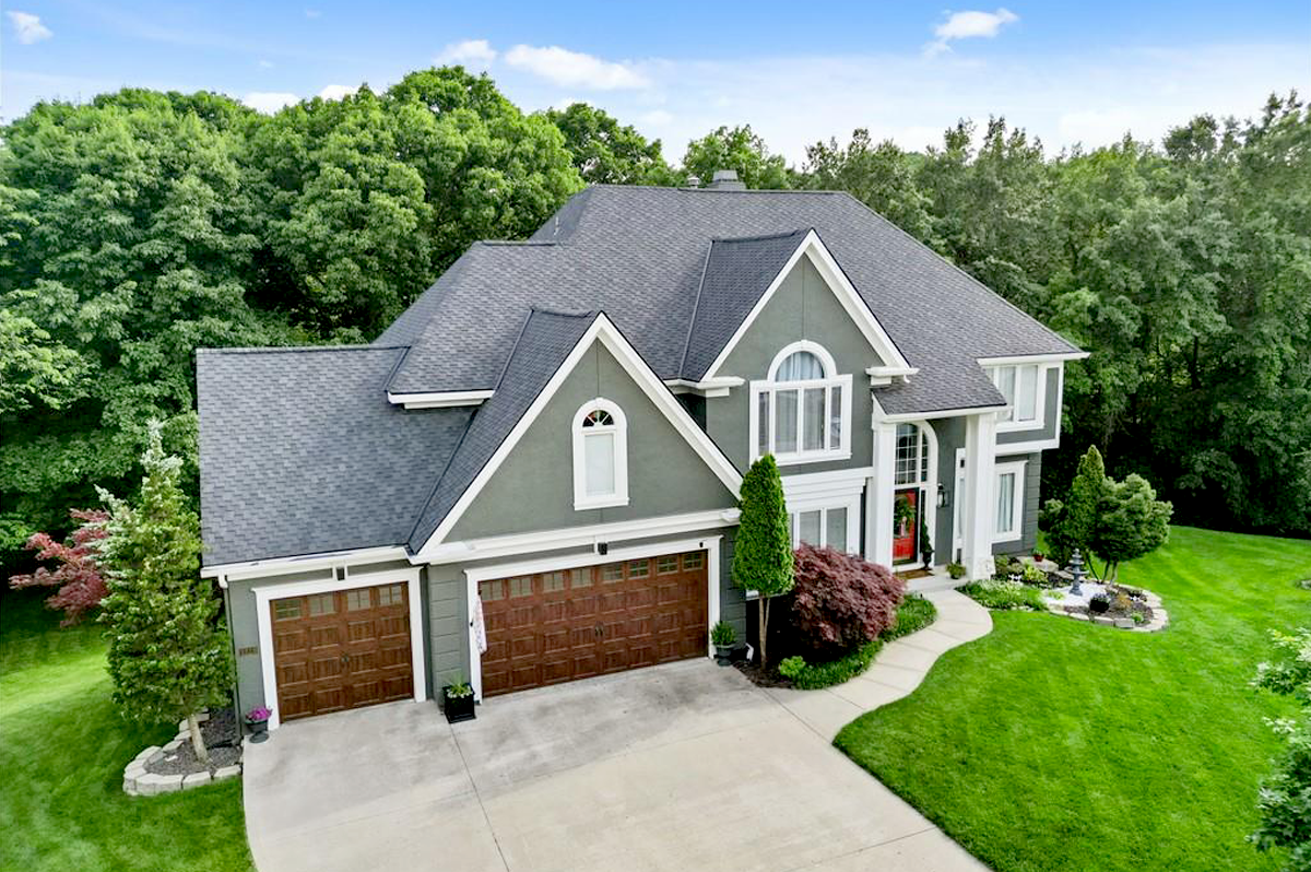 KC AREA LUXURY HOMES | RIVERSIDE, MO
