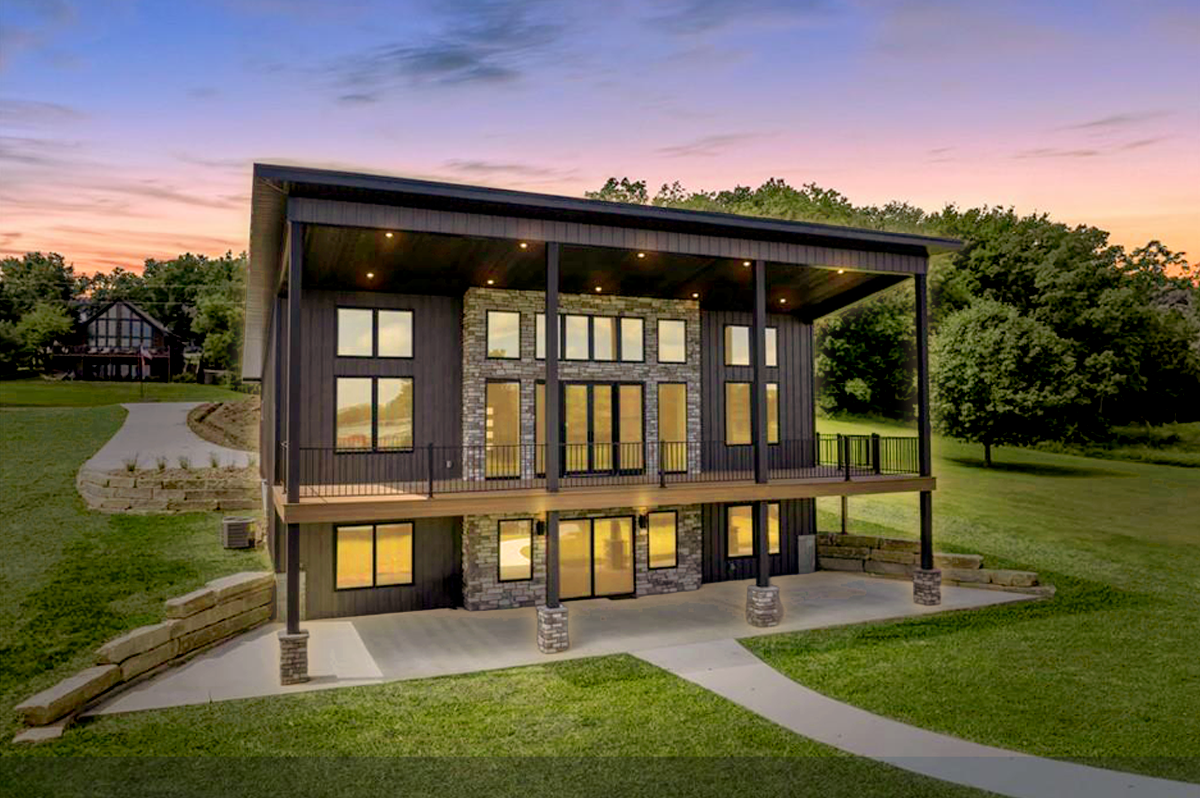 LAKE COMMUNITIES NEAR THE KC AREA