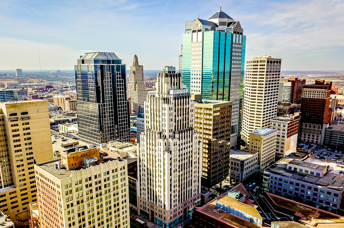 MIDTOWN & DOWNTOWN LIVING IN KANSAS CITY