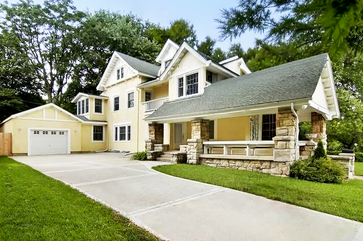 KC AREA LUXURY HOMES: PLAZA, MIDTOWN & DOWNTOWN