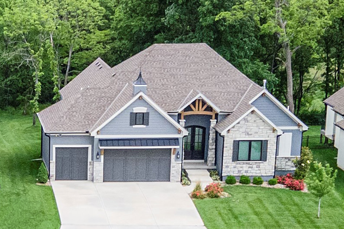 KC AREA LUXURY NEIGHBORHOODS | OUTER SUBURBS