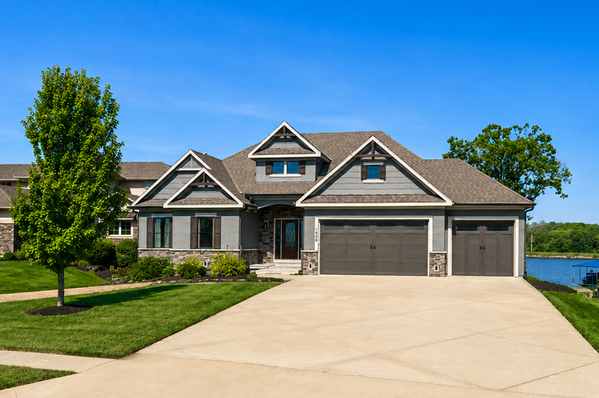 KC AREA LAKE NEIGHBORHOODS
