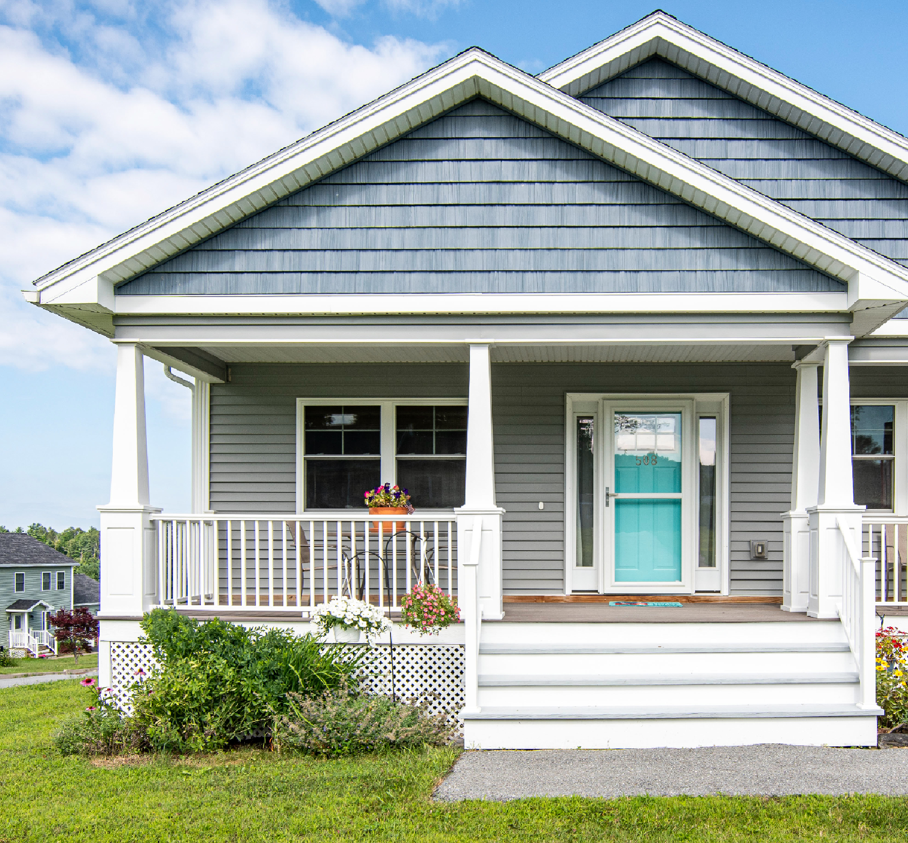 Exterior photo of 508 Horseshoe Circle, Milton