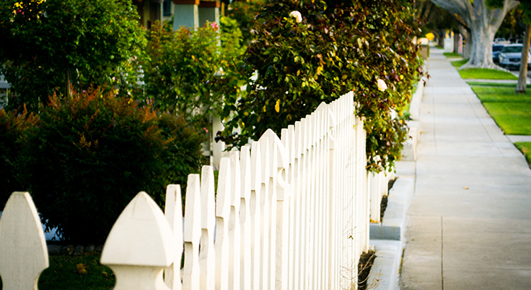   Why Rising Mortgage Rates Push Buyers off the Fence