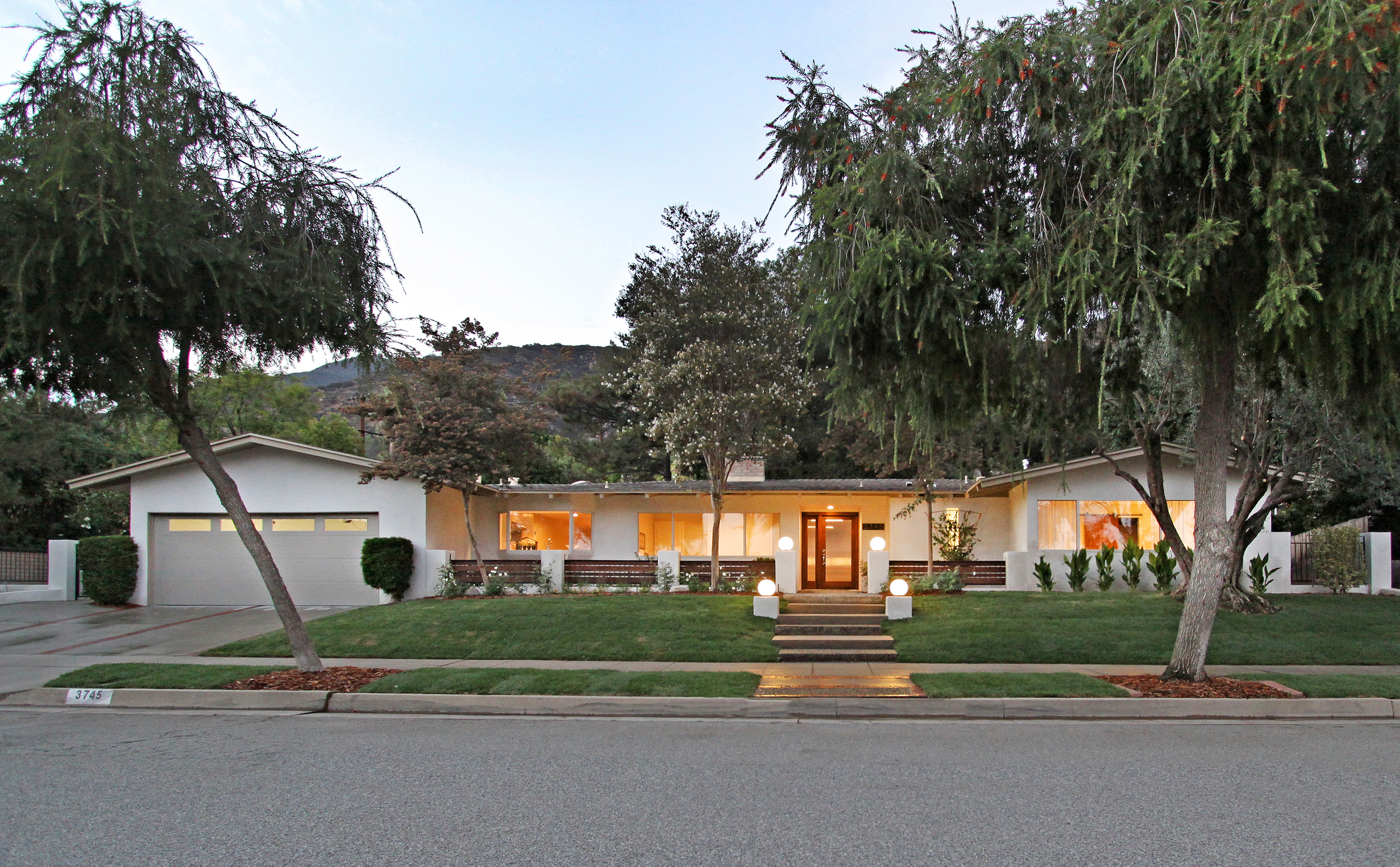3745 Ranch Top Rd, Pasadena 91107
