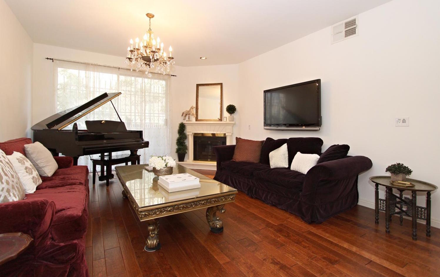  7218 Hillside Ave #101, Los Angeles 90046