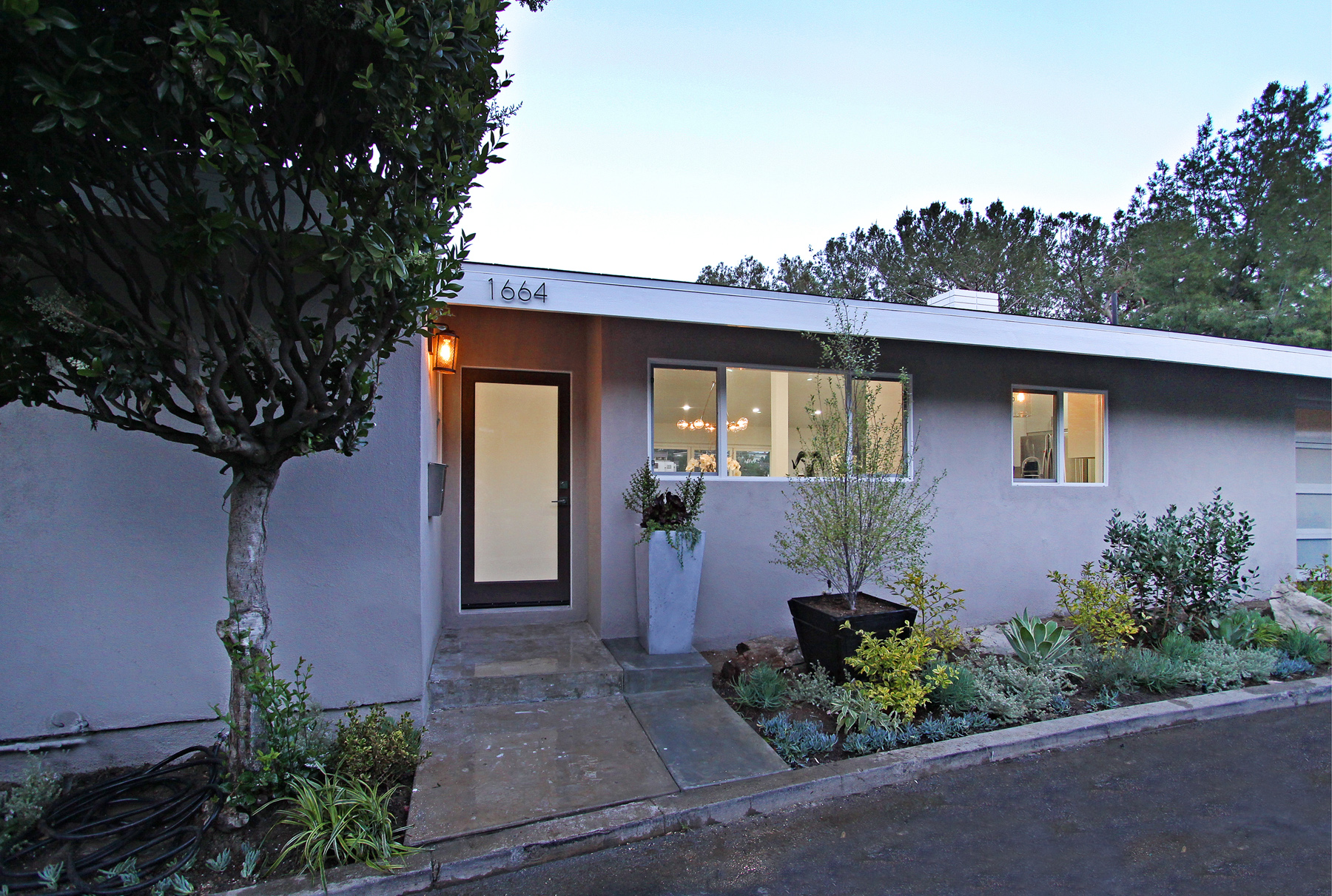 1664 Redesdale Ave, Silverlake 90026