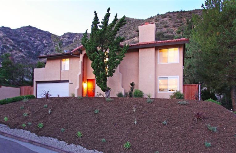 2853 Pinelawn Dr, La Cresenta 91214